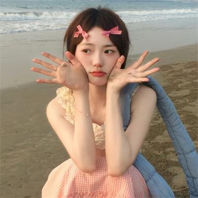 尼维尔内来的美女