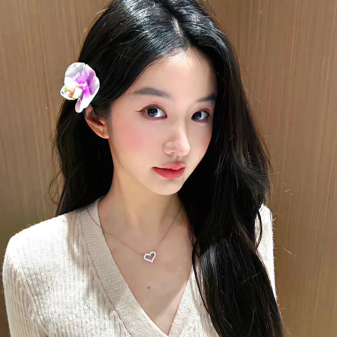 小妮扛枪